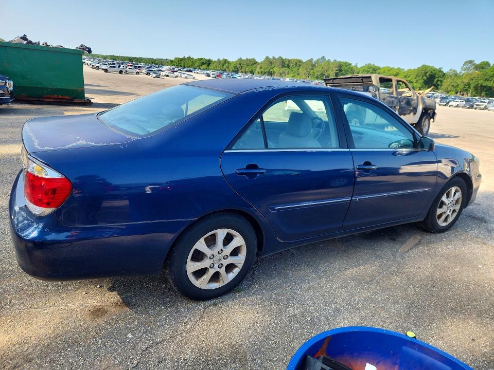 51528506 :رقم المزاد ، 4T1BF30K25U089060 vin ، 2005 Toyota Camry مزاد بيع