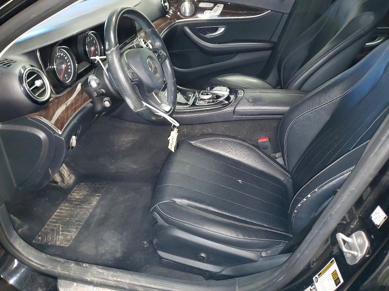 49777996 :رقم المزاد ، WDDZF4JB2HA111223 vin ، 2017 Mercedes-benz E مزاد بيع