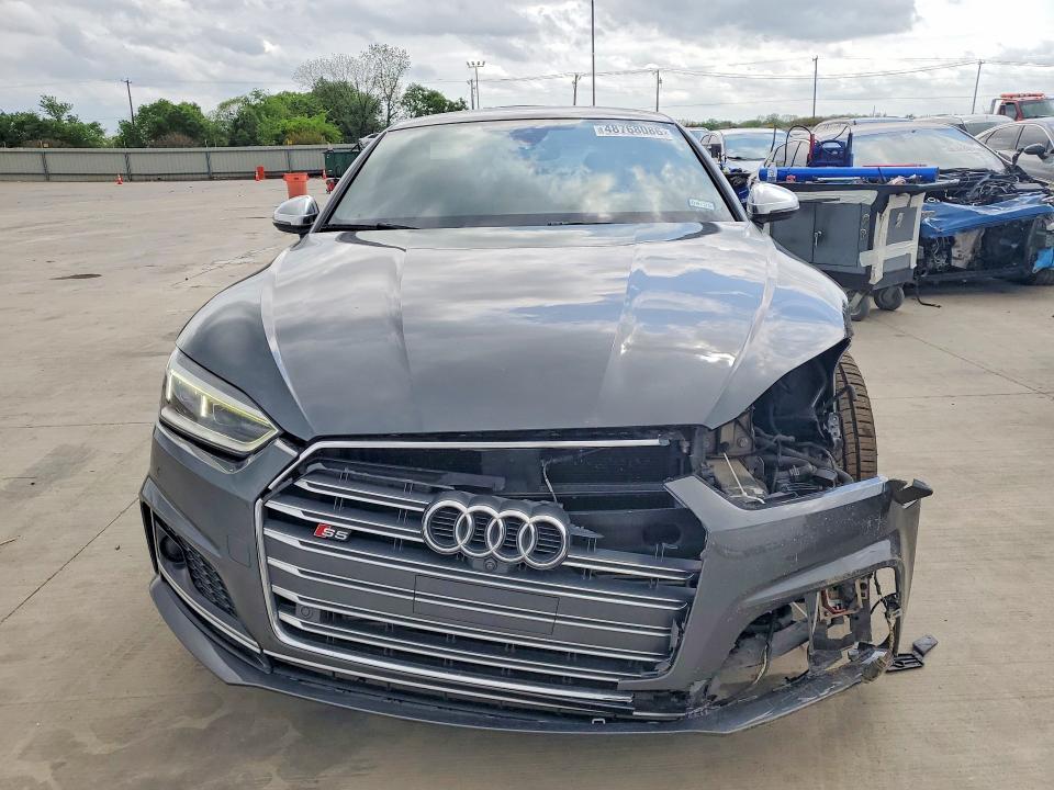 48768086 :رقم المزاد ، WAUC4CF55JA038614 vin ، 2018 Audi S5 مزاد بيع