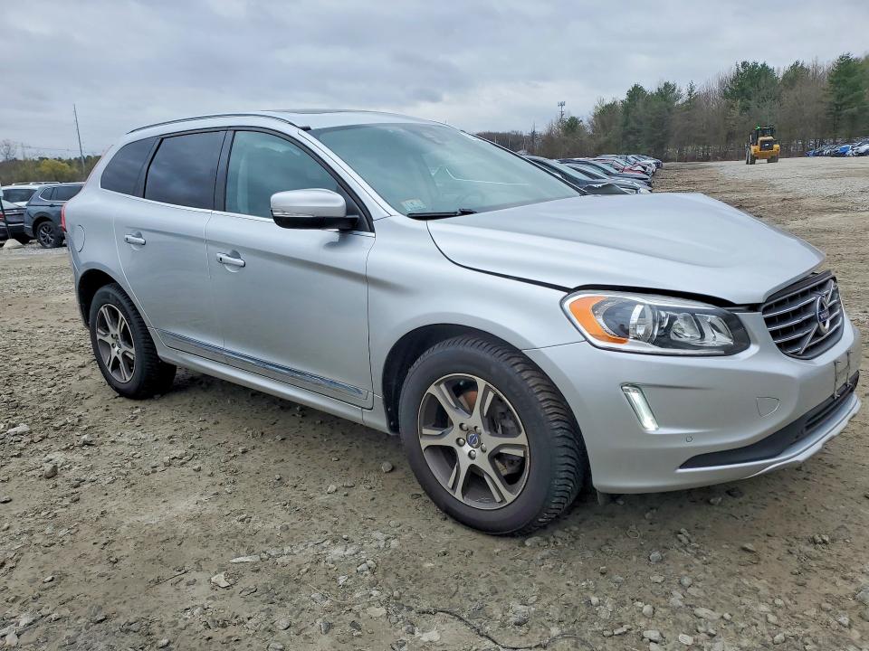50561846 :رقم المزاد ، YV4902RK5F2749765 vin ، 2015 Volvo Xc60 مزاد بيع