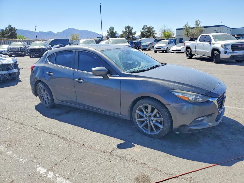 50116476 :رقم المزاد ، 3MZBN1L34JM192041 vin ، 2018 Mazda 3 مزاد بيع