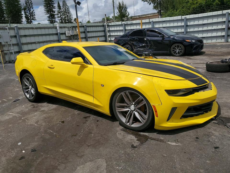 48995006 :رقم المزاد ، 1G1FD1RS8H0103308 vin ، 2017 Chevrolet Camaro مزاد بيع
