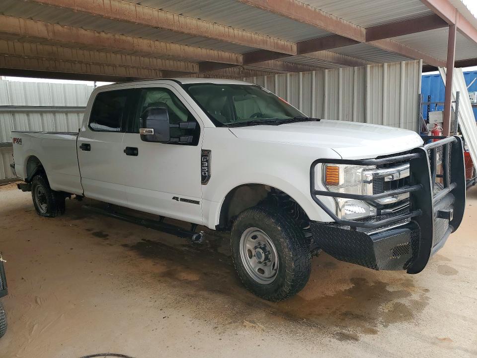 46242616 :رقم المزاد ، 1FT8W3BT0NED77464 vin ، 2022 Ford F350 مزاد بيع