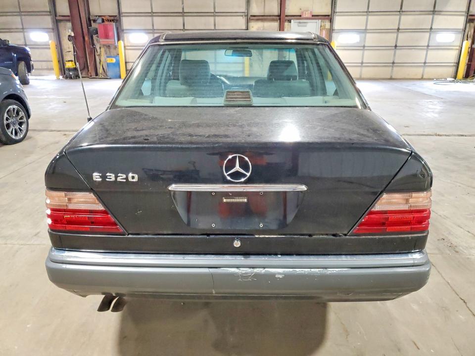 51835766 :رقم المزاد ، WDBEA32E9RC065145 vin ، 1994 Mercedes-benz E مزاد بيع