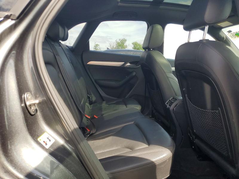 49468056 :رقم المزاد ، WA1BCCFS2JR015181 vin ، 2018 Audi Q3 مزاد بيع