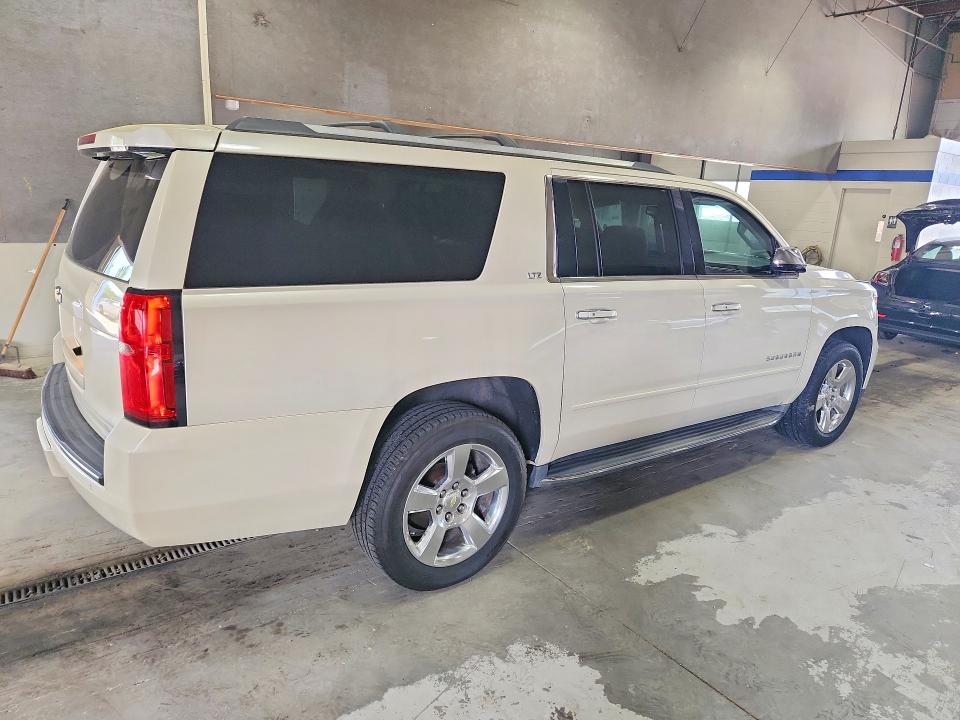 Aukcja sprzedaży 2015 Chevrolet Suburban, vin: 1GNSKKKC5FR679507, numer aukcji: 49706576