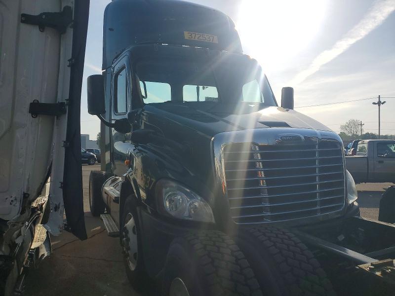 Продаж на аукціоні авто 2018 Freightliner Cascadia 113, vin: 3AKBGADVXJSJL4365, номер лоту: 50963236