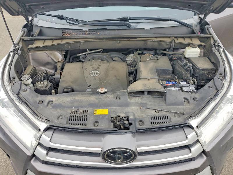 50766466 :رقم المزاد ، 5TDJZRFHXKS953407 vin ، 2019 Toyota Highlander مزاد بيع