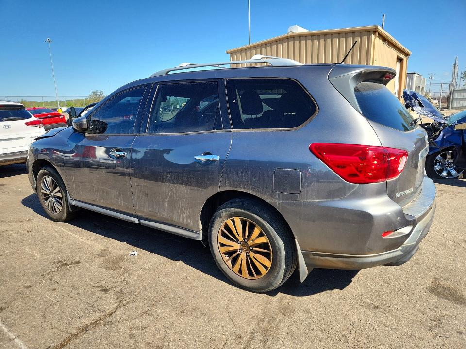 50466266 :رقم المزاد ، 5N1DR2MN8HC629858 vin ، 2017 Nissan Pathfinder مزاد بيع