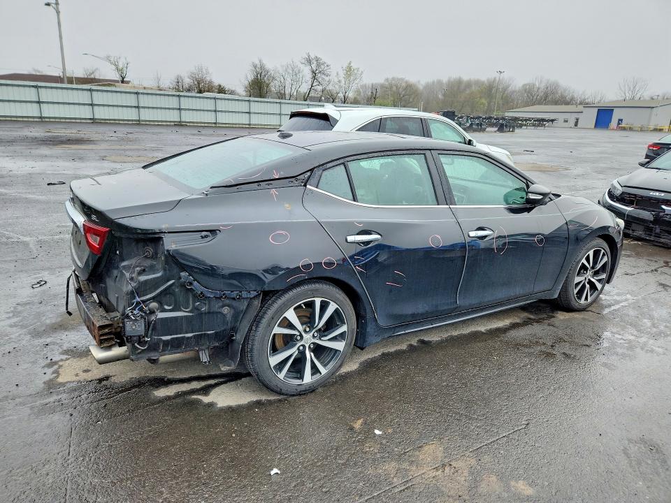 48352616 :رقم المزاد ، 1N4AA6AP8JC399598 vin ، 2018 Nissan Maxima مزاد بيع