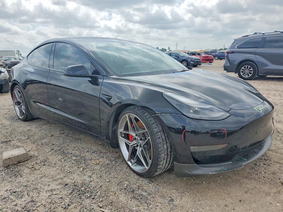 49447386 :رقم المزاد ، 5YJ3E1EC9NF331997 vin ، 2022 Tesla Model 3 مزاد بيع