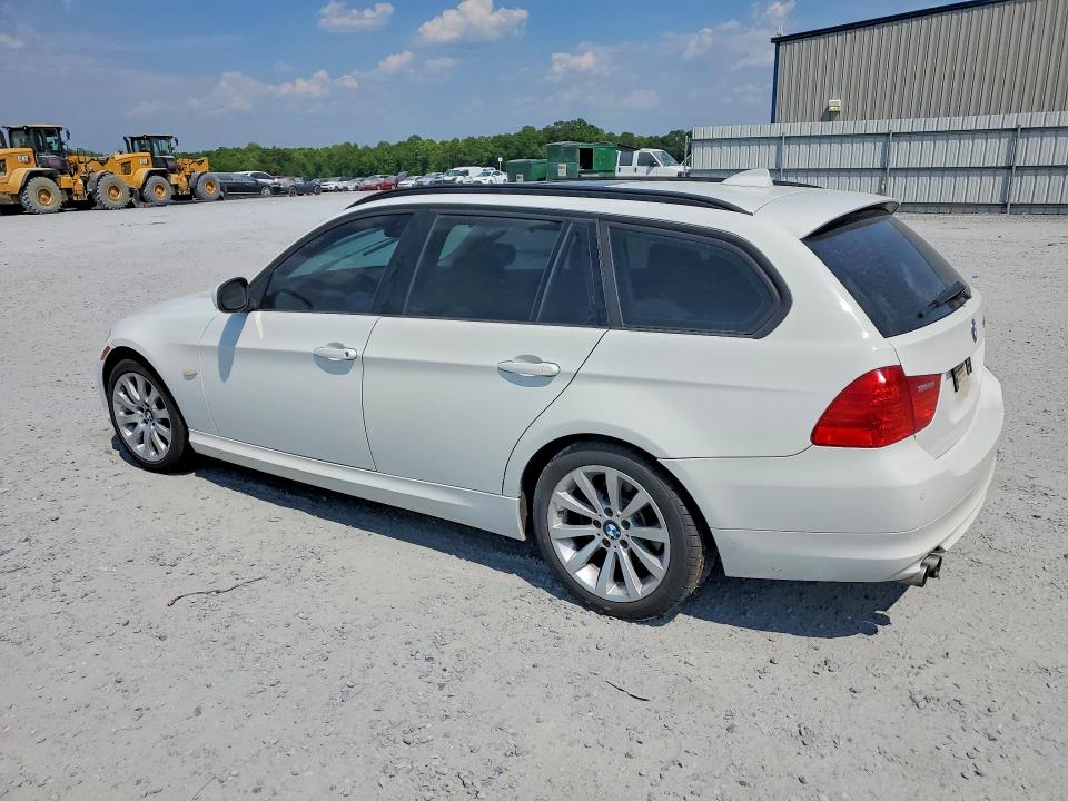 51357556 :رقم المزاد ، WBAUT9C50BA191546 vin ، 2011 Bmw 328 مزاد بيع