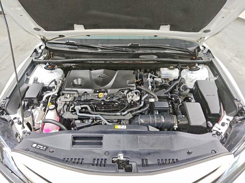 49216776 :رقم المزاد ، 4T1K31AK9NU596775 vin ، 2022 Toyota Camry مزاد بيع