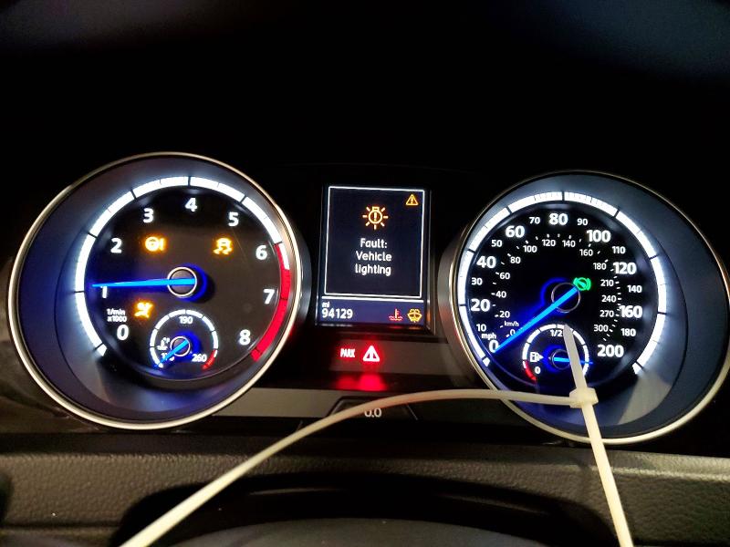 2015 Volkswagen Golf R მანქანა იყიდება აუქციონზე, vin: WVWLF7AU3FW231096, აუქციონის ნომერი: 50166626