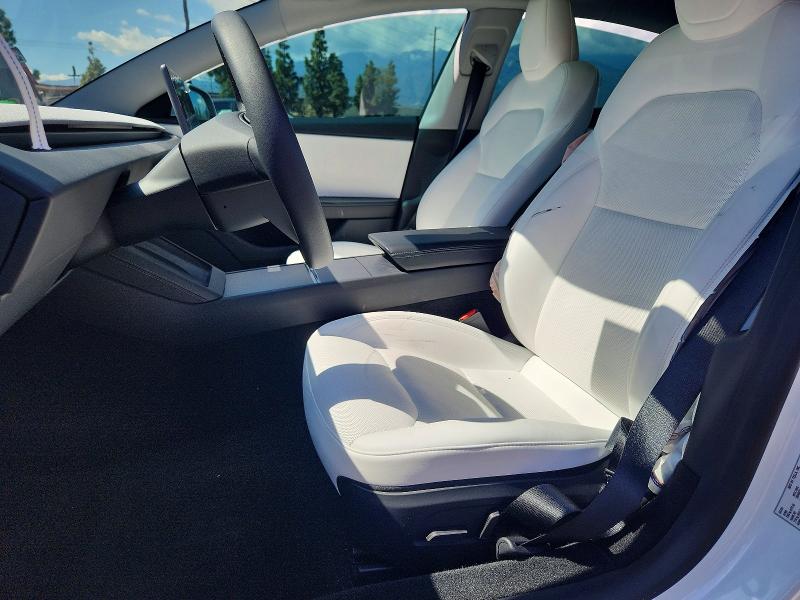 Продаж на аукціоні авто 2025 Tesla Model 3, vin: 5YJ3E1EA5SF994798, номер лоту: 49916756