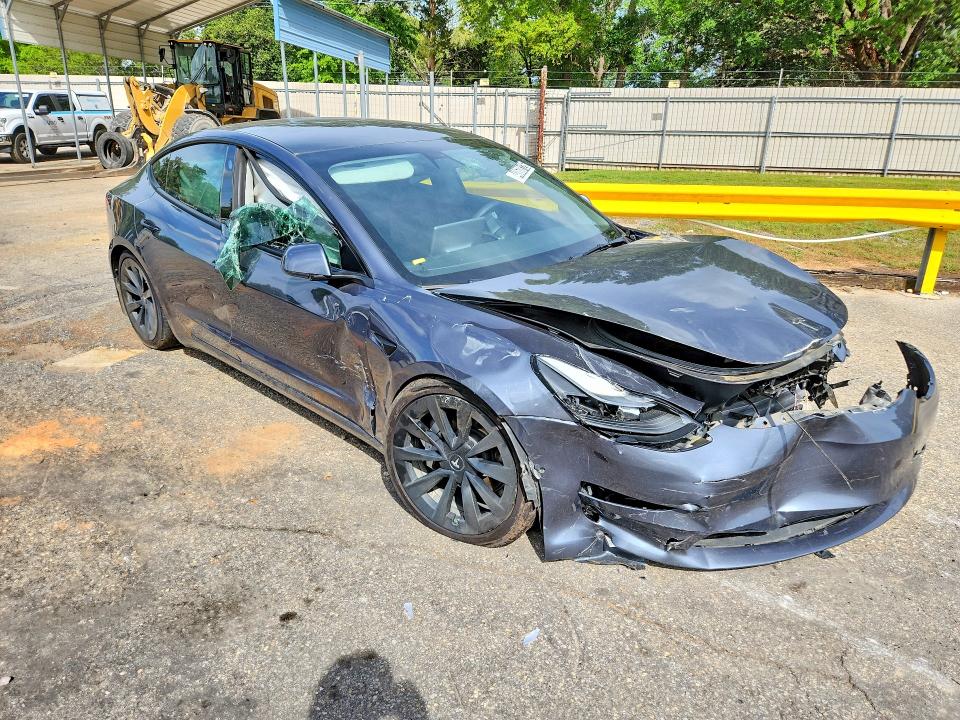 48608126 :رقم المزاد ، 5YJ3E1EB4NF111495 vin ، 2022 Tesla Model 3 مزاد بيع