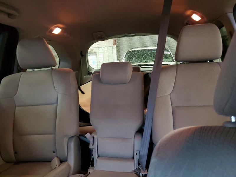 51016106 :رقم المزاد ، 5FNRL5H48FB127205 vin ، 2015 Honda Odyssey مزاد بيع