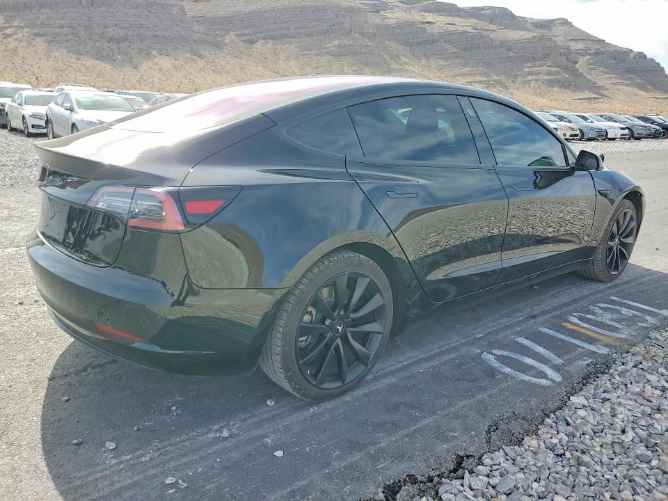 Продажа на аукционе авто 2018 Tesla Model 3, vin: 5YJ3E1EA6JF007656, номер лота: 49007306