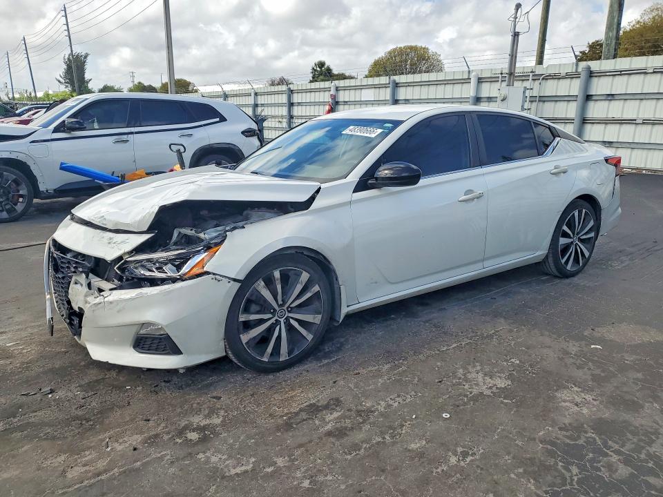 Auction sale of the 2019 Nissan Altima, vin: 1N4BL4CV7KN310334, lot number: 48390666