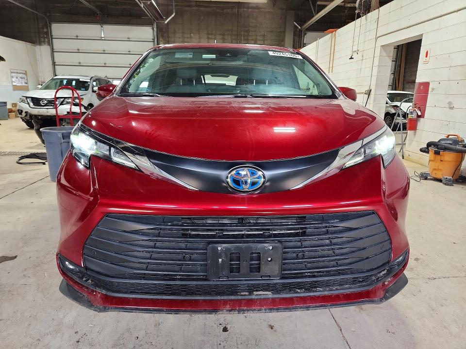 Продажа на аукционе авто 2025 Toyota Sienna, vin: 5TDJSKFC8SS205870, номер лота: 49245166
