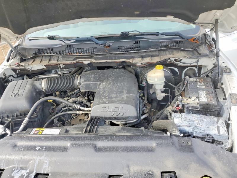 50322596 :رقم المزاد ، 3C6JR7DG7GG302585 vin ، 2016 Ram 1500 مزاد بيع