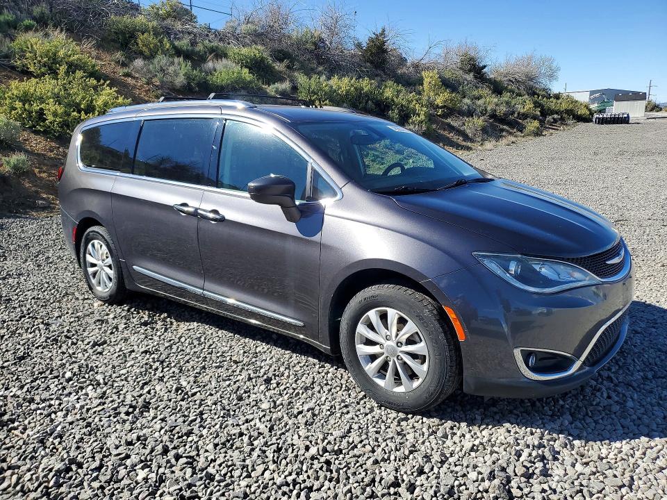 48985416 :رقم المزاد ، 2C4RC1BG9KR730481 vin ، 2019 Chrysler Pacifica مزاد بيع