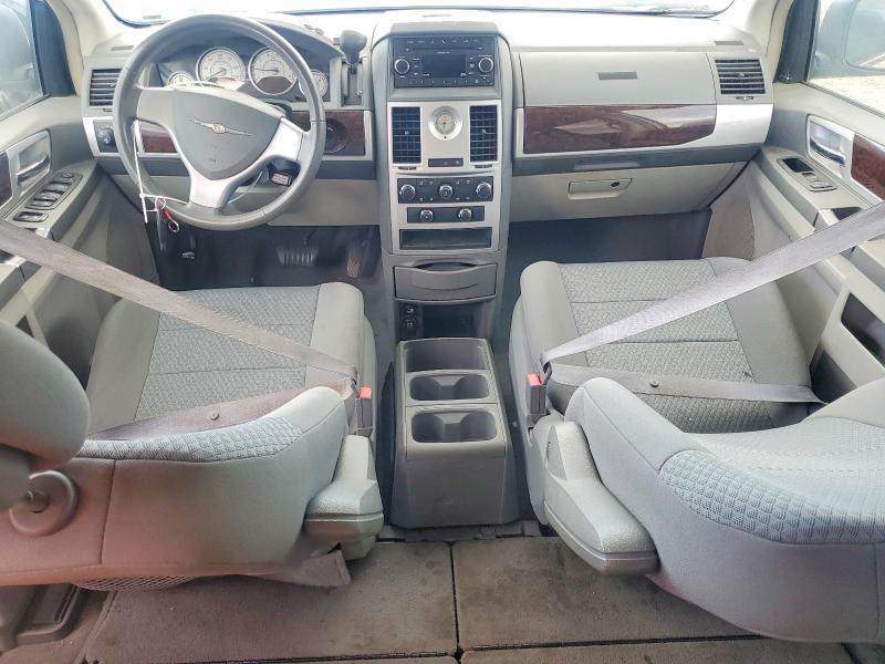 Продажа на аукционе авто 2010 Chrysler Town & Country, vin: 2A4RR5D18AR266090, номер лота: 49050396