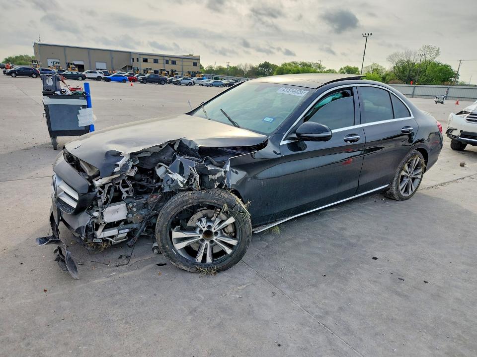 48514426 :رقم المزاد ، WDDWF4JB3HR306333 vin ، 2017 Mercedes-benz C مزاد بيع