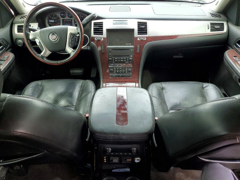 2008 Cadillac Escalade მანქანა იყიდება აუქციონზე, vin: 3GYFK62868G307460, აუქციონის ნომერი: 50526326