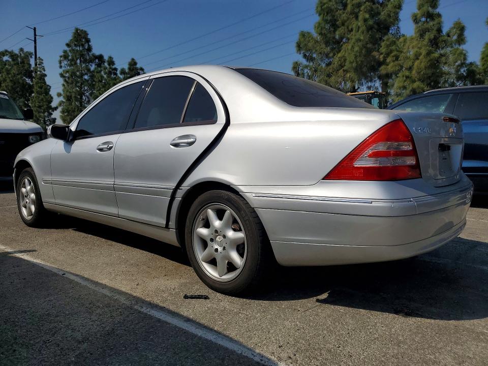 2001 Mercedes-benz C მანქანა იყიდება აუქციონზე, vin: WDBRF61J11F088893, აუქციონის ნომერი: 48941376
