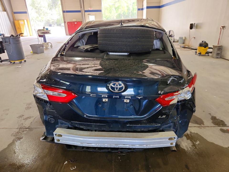 50335856 :رقم المزاد ، 4T1C11AK8LU989951 vin ، 2020 Toyota Camry مزاد بيع