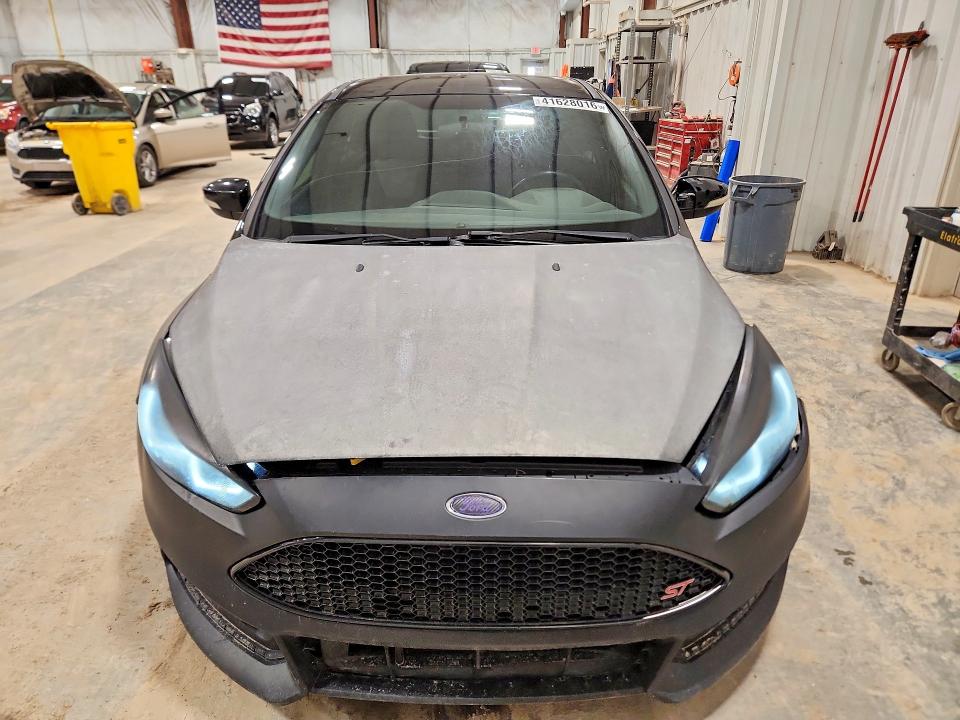 2017 Ford Focus მანქანა იყიდება აუქციონზე, vin: 1FADP3L91HL306777, აუქციონის ნომერი: 41628016