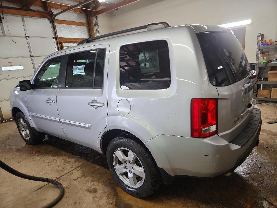 51573156 :رقم المزاد ، 5FNYF4H75BB012143 vin ، 2011 Honda Pilot مزاد بيع