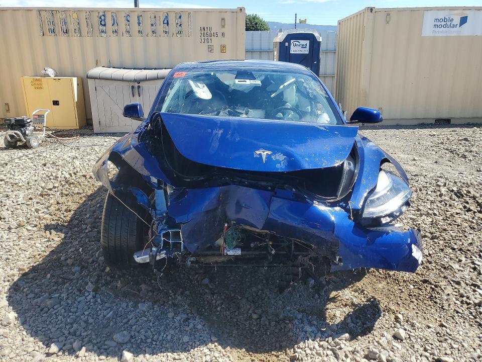 49327756 :رقم المزاد ، 5YJ3E1EB3NF260416 vin ، 2022 Tesla Model 3 مزاد بيع