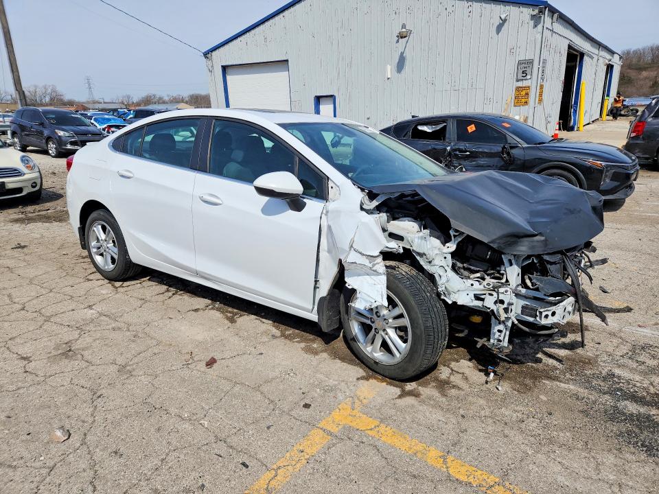 49124236 :رقم المزاد ، 1G1BE5SM3H7203354 vin ، 2017 Chevrolet Cruze مزاد بيع
