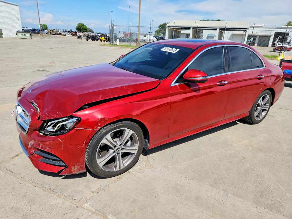 51108686 :رقم المزاد ، WDDZF4JB2KA530535 vin ، 2019 Mercedes-benz E مزاد بيع