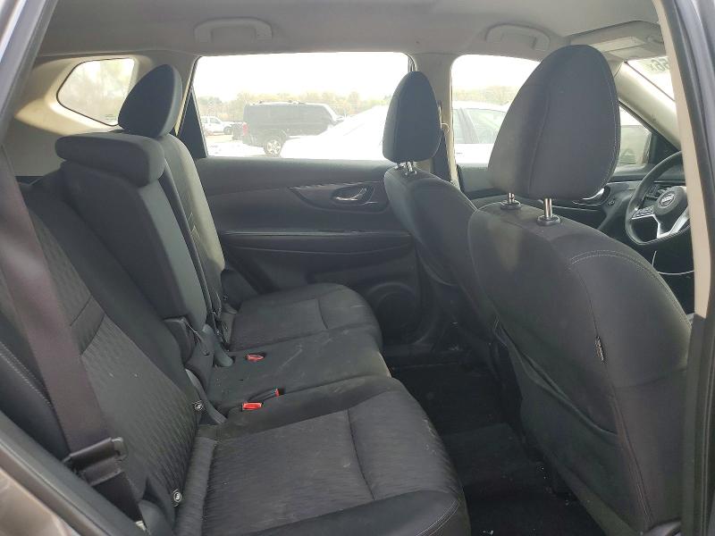 48964356 :رقم المزاد ، KNMAT2MV8HP614245 vin ، 2017 Nissan Rogue مزاد بيع
