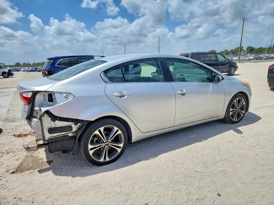 Продажа на аукционе авто 2015 Kia Forte, vin: KNAFZ4A8XF5284144, номер лота: 47212176