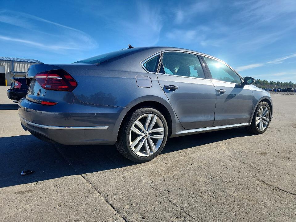 Продажа на аукционе авто 2018 Volkswagen Passat, vin: 1VWBA7A33JC034051, номер лота: 50755926