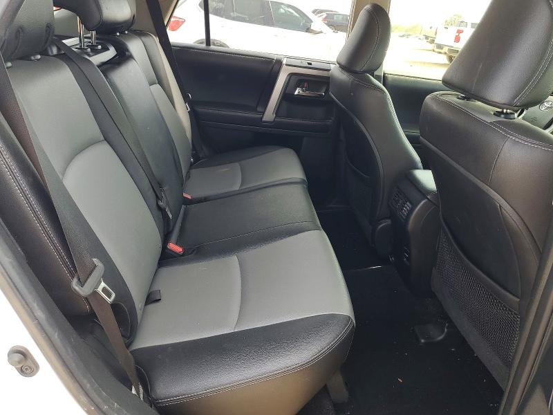 2018 Toyota 4runner მანქანა იყიდება აუქციონზე, vin: JTEBU5JR1J5532526, აუქციონის ნომერი: 48940466