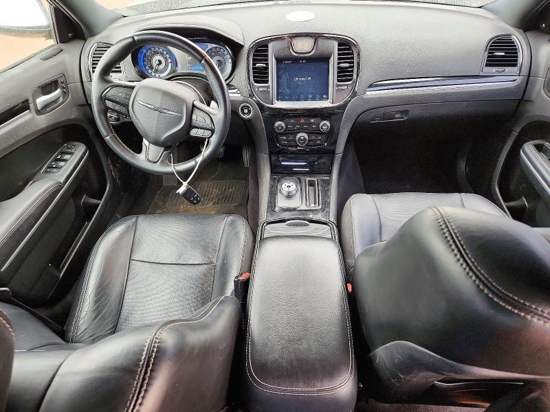 47383076 :رقم المزاد ، 2C3CCAGGXJH321204 vin ، 2018 Chrysler 300 مزاد بيع