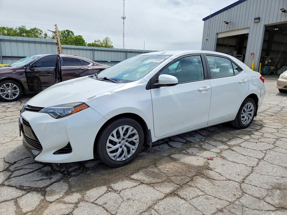 Продажа на аукционе авто 2017 Toyota Corolla, vin: 5YFBURHEXHP607610, номер лота: 51879486