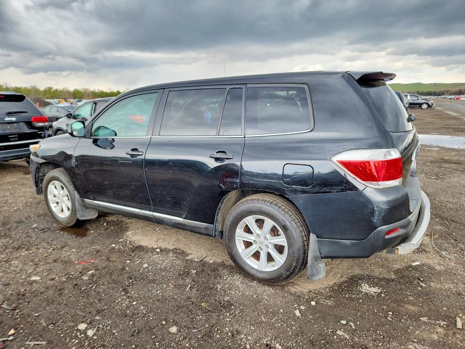 2013 Toyota Highlander მანქანა იყიდება აუქციონზე, vin: 5TDBK3EH6DS271246, აუქციონის ნომერი: 50845306