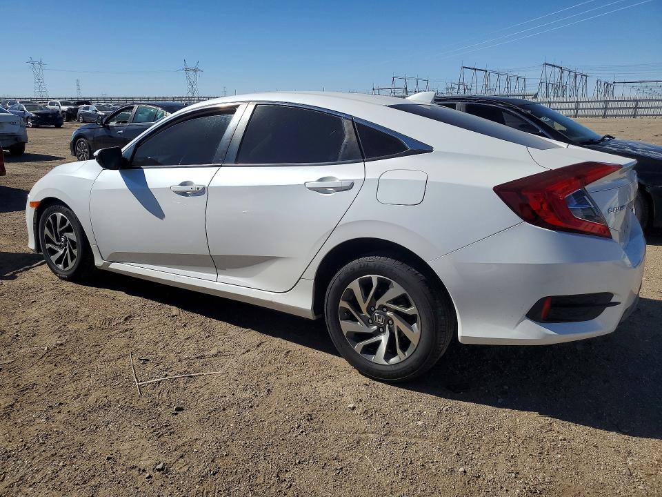 Продажа на аукционе авто 2018 Honda Civic, vin: 19XFC2F7XJE208428, номер лота: 49937346