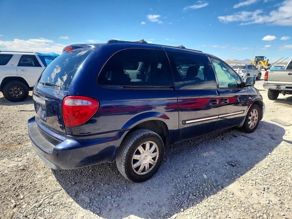 50987336 :رقم المزاد ، 2C4GP54L05R395404 vin ، 2005 Chrysler Town & Country مزاد بيع