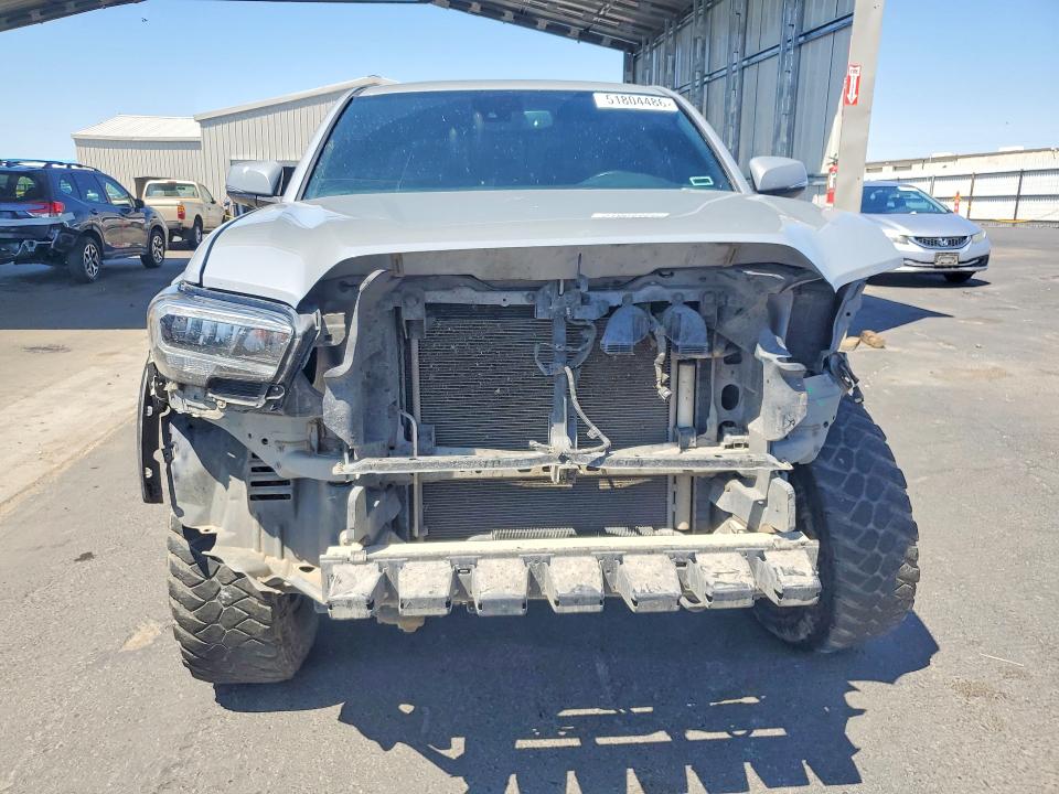 2021 Toyota Tacoma მანქანა იყიდება აუქციონზე, vin: 5TFDZ5BN3MX064284, აუქციონის ნომერი: 51804486