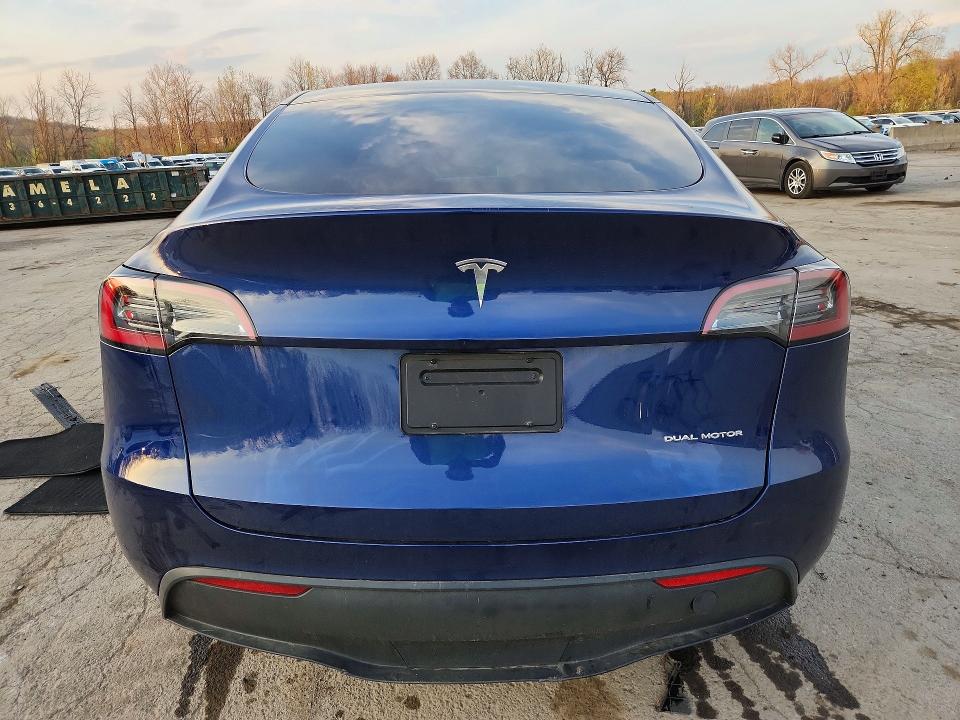 49922976 :رقم المزاد ، 7SAYGDEE5PF674248 vin ، 2023 Tesla Model Y مزاد بيع