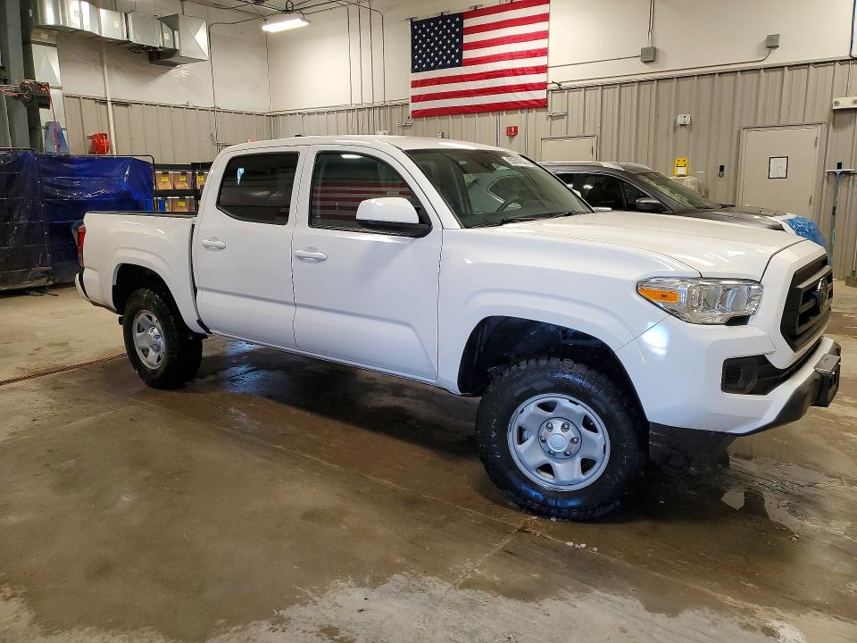 50514526 :رقم المزاد ، 3TMCZ5AN1NM472562 vin ، 2022 Toyota Tacoma مزاد بيع
