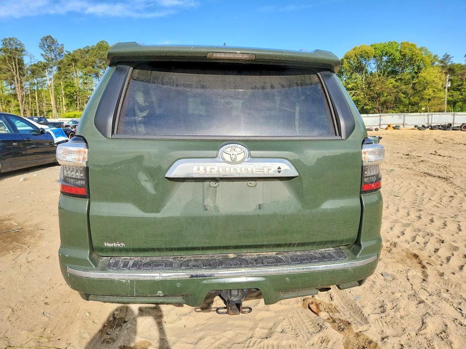 51686516 :رقم المزاد ، JTEKU5JR4N5989725 vin ، 2022 Toyota 4runner مزاد بيع