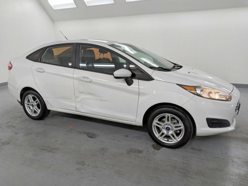 Продажа на аукционе авто 2017 Ford Fiesta, vin: 3FADP4BJ9HM122607, номер лота: 51502306
